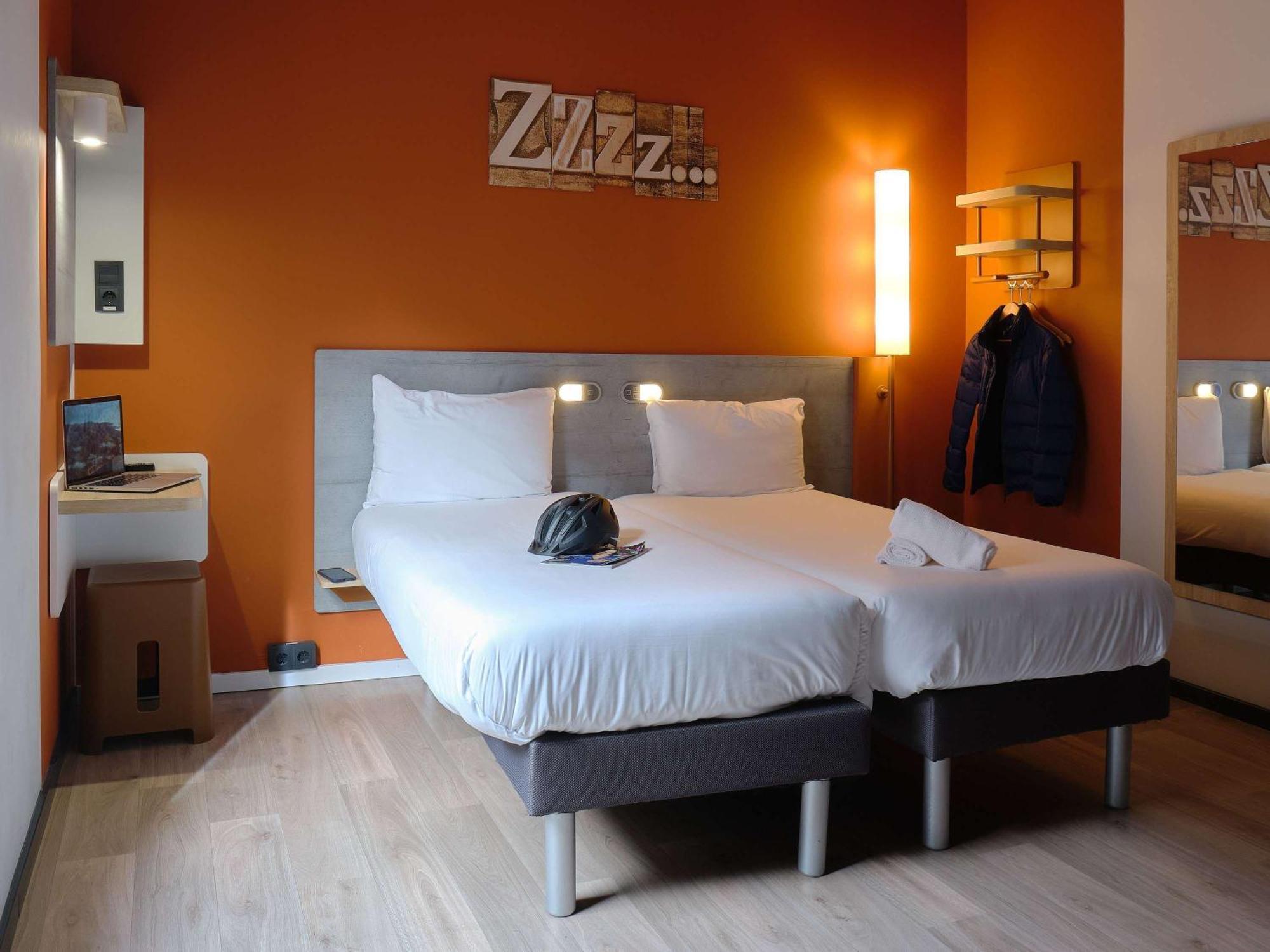 Ibis Budget Bilbao City Екстериор снимка