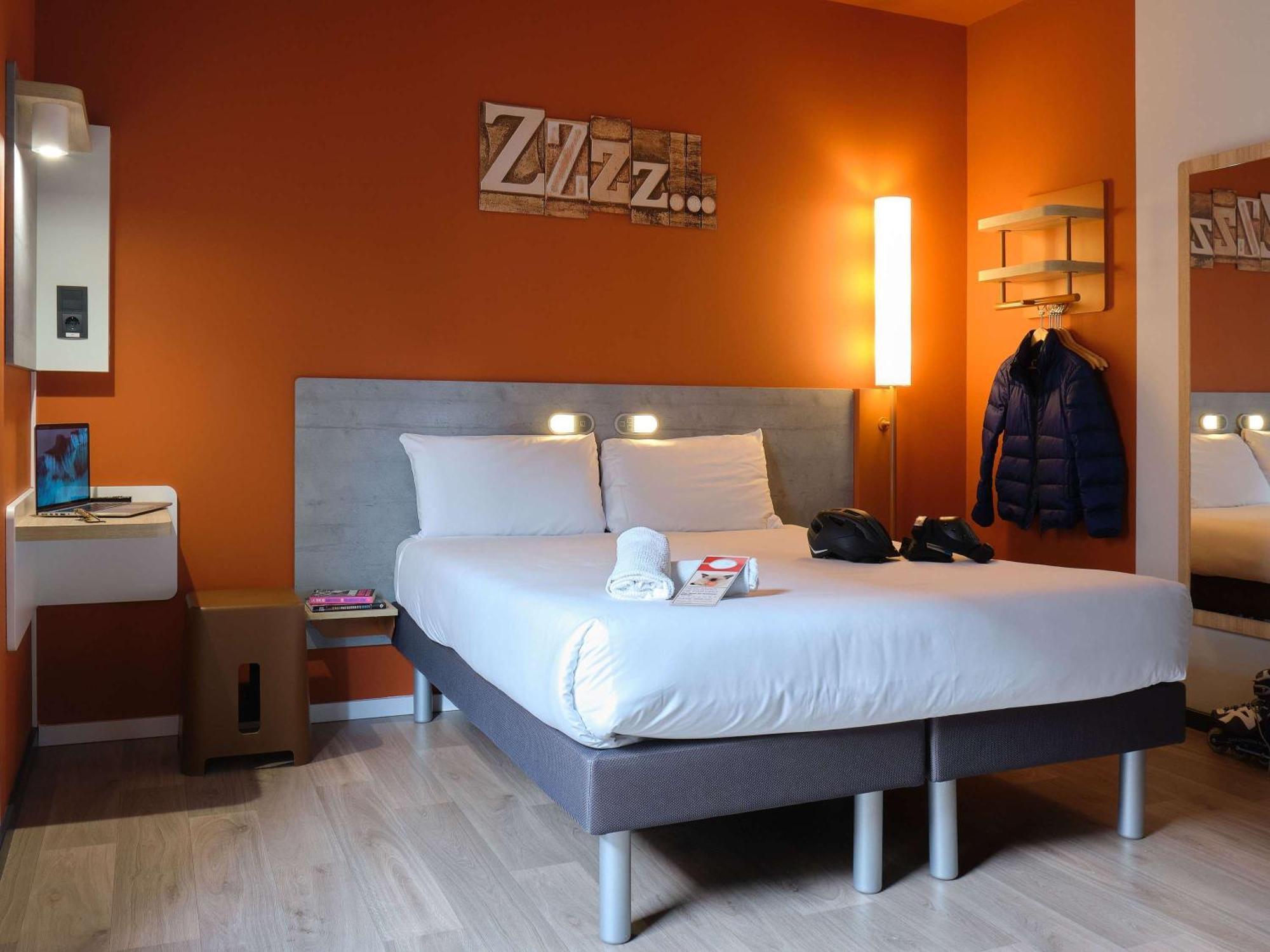 Ibis Budget Bilbao City Екстериор снимка