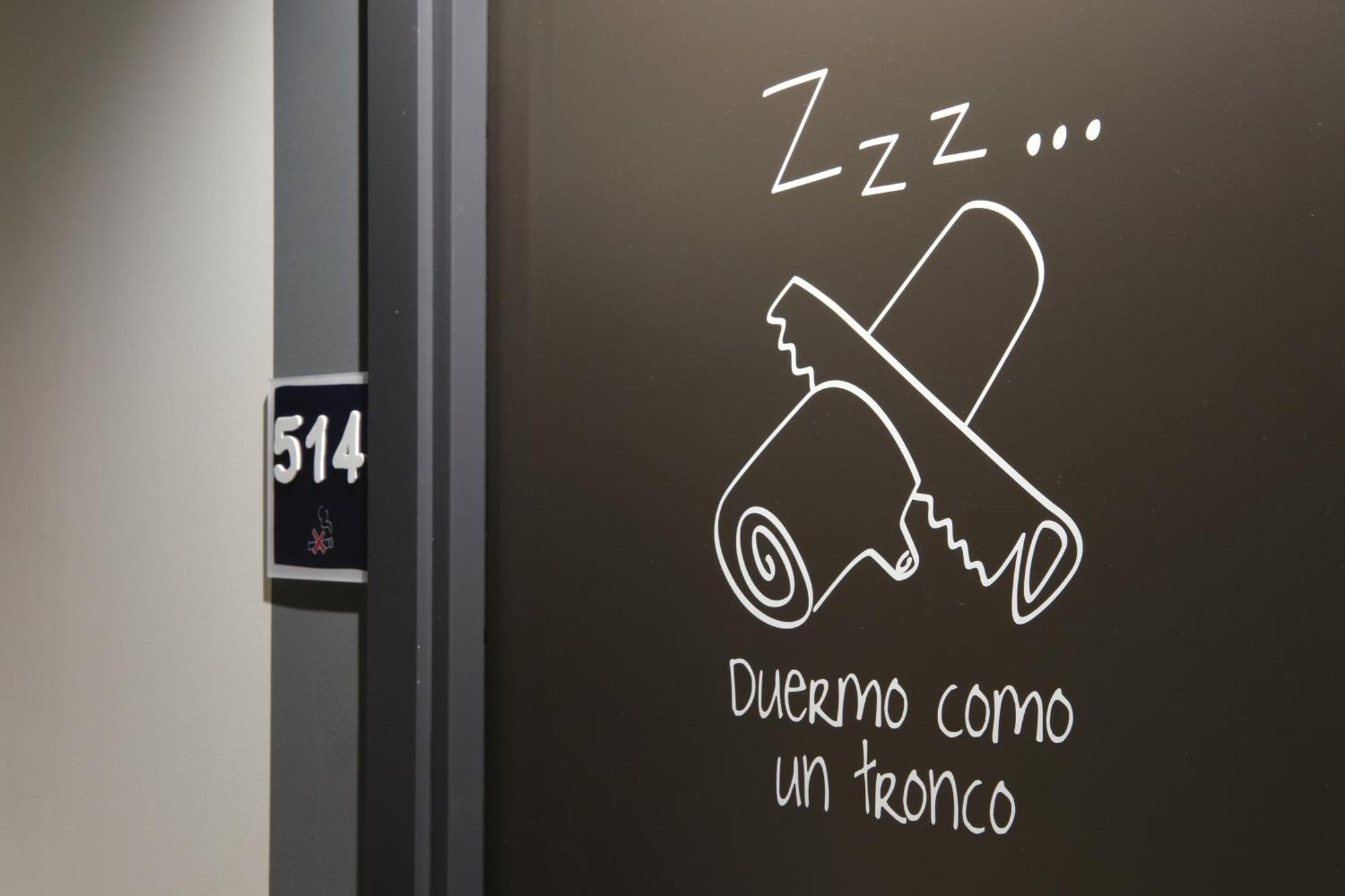 Ibis Budget Bilbao City Екстериор снимка