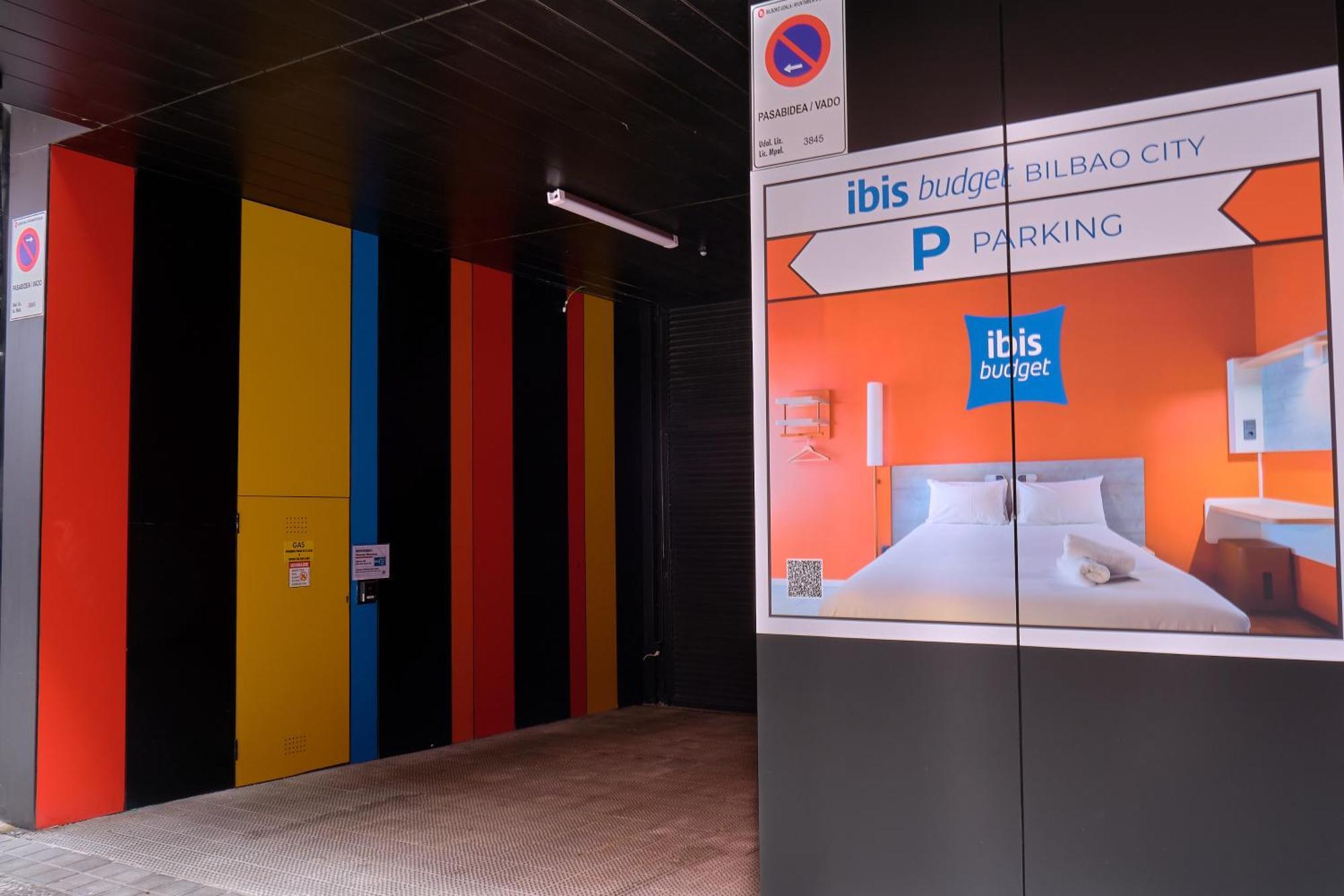 Ibis Budget Bilbao City Екстериор снимка