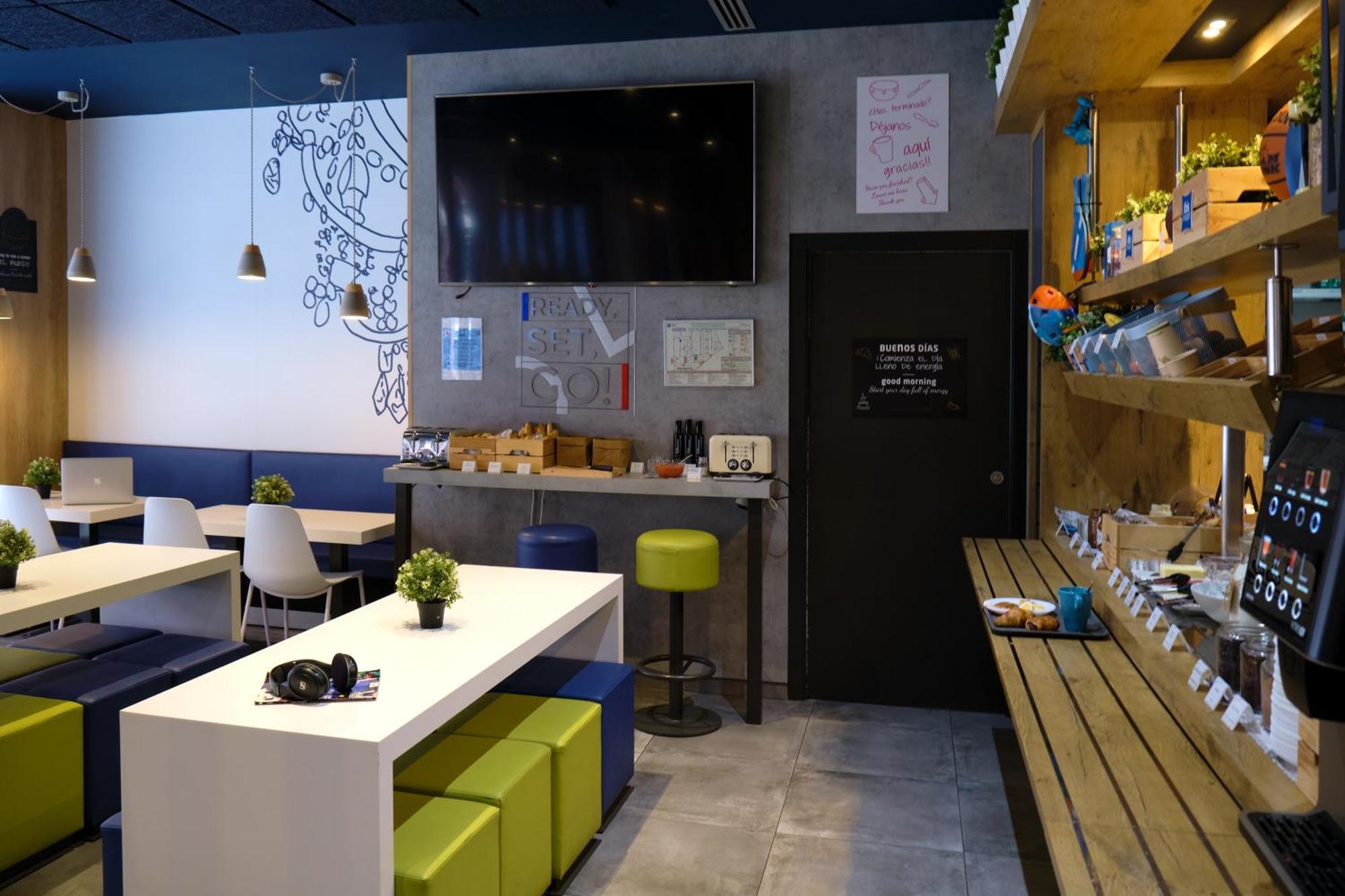 Ibis Budget Bilbao City Екстериор снимка