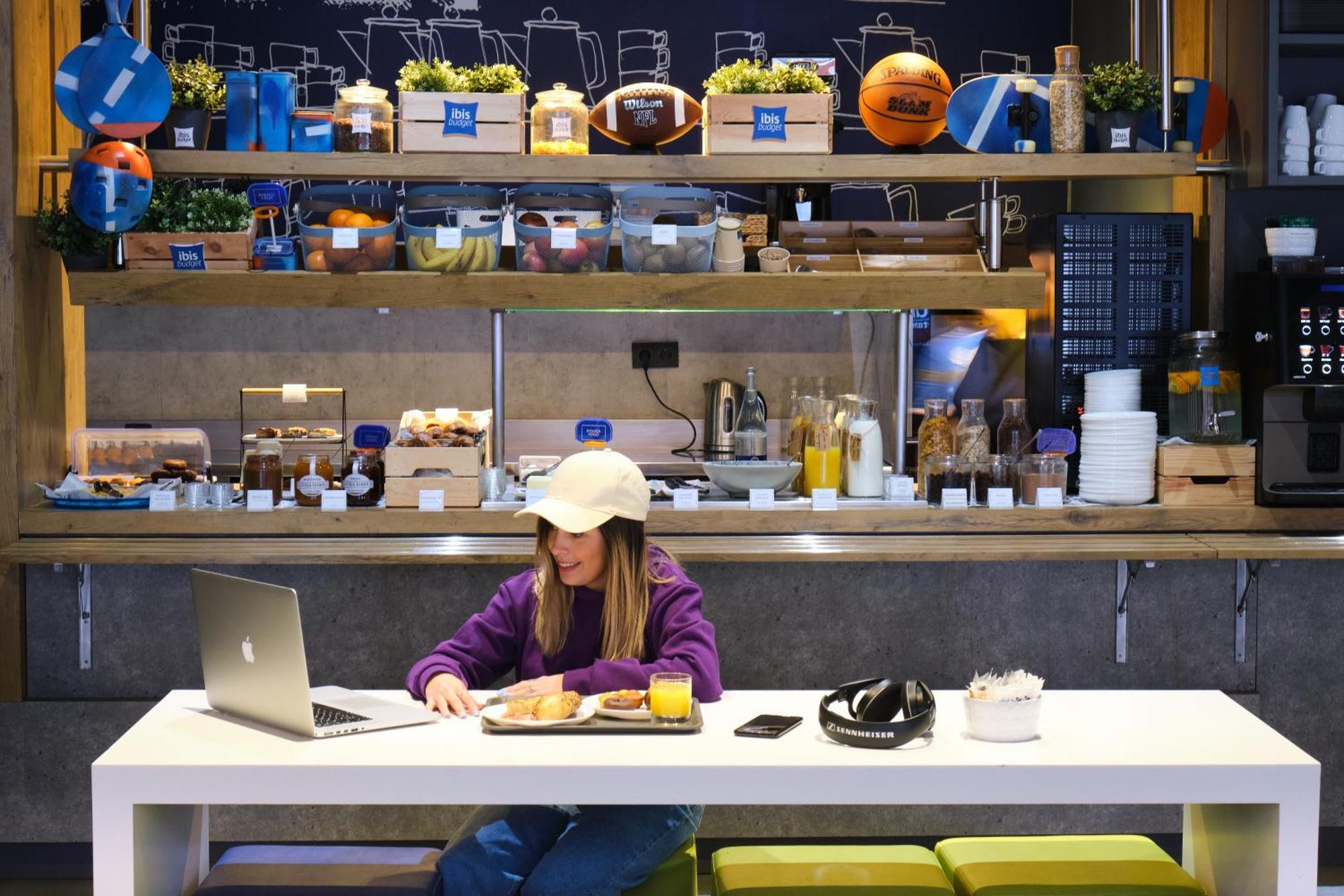 Ibis Budget Bilbao City Екстериор снимка