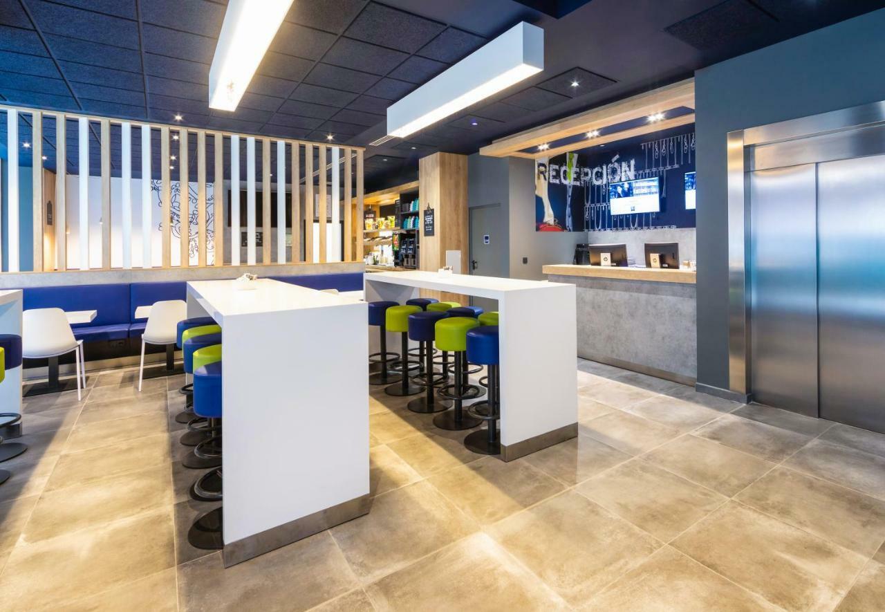 Ibis Budget Bilbao City Екстериор снимка